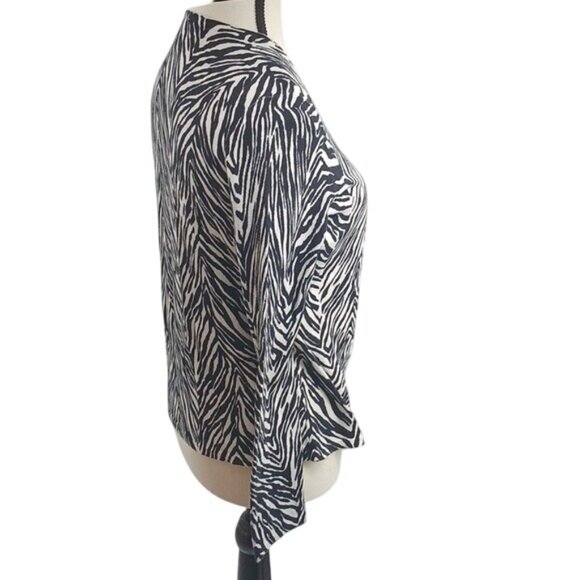Ann Taylor Cardigan Sweater Womens Size MP Zebra Print Button Front Long Sleeve - Picture 3 of 6